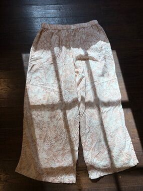 Patagonia White and Light Pink Floral Pants